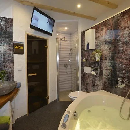 Eifel Kate, Relaxen Mit Sauna Und Whirlpool Villa
